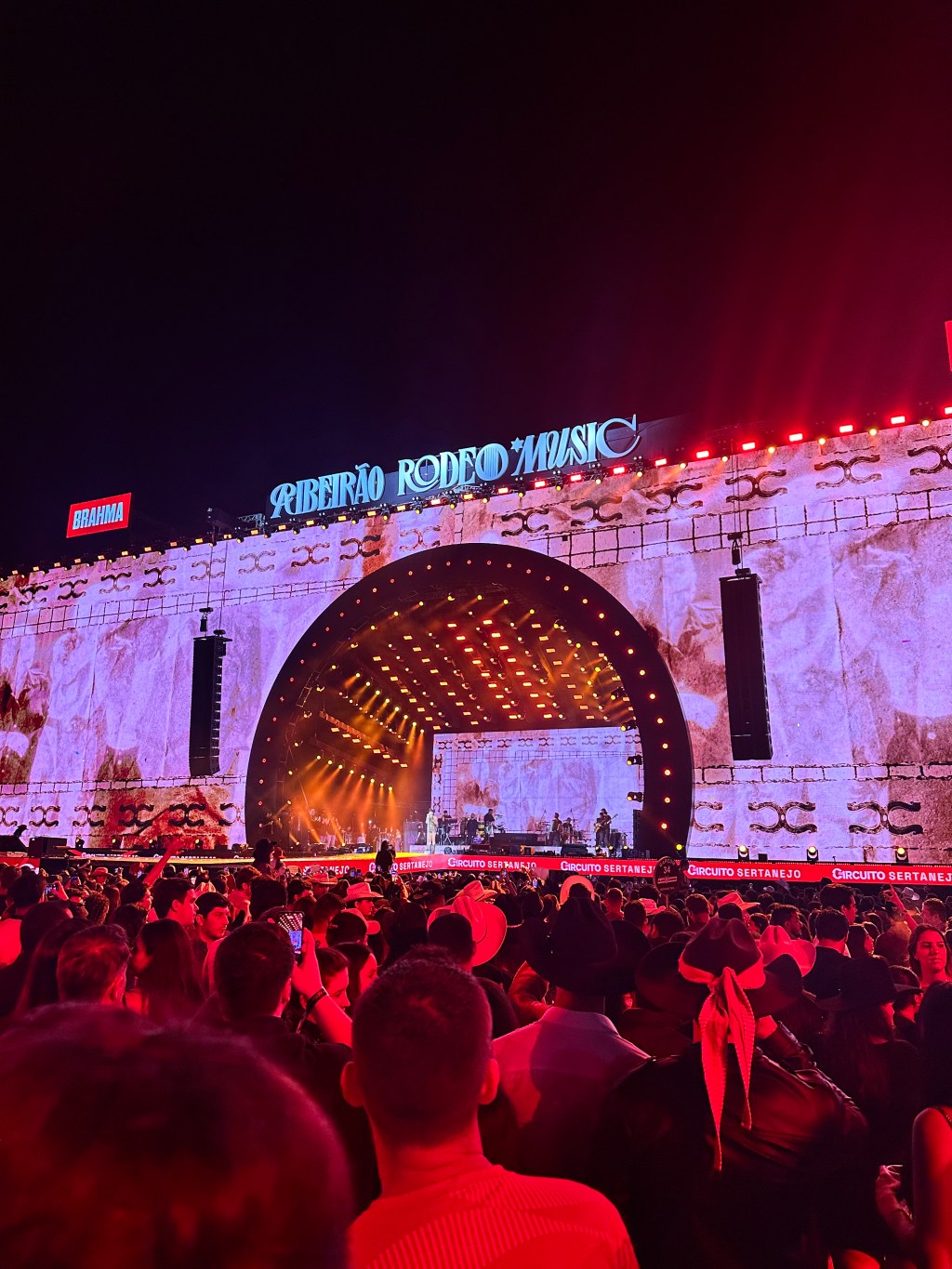 Entre hits e emoções: minha experiência na primeira noite do Ribeirão Rodeo&nbsp;Music